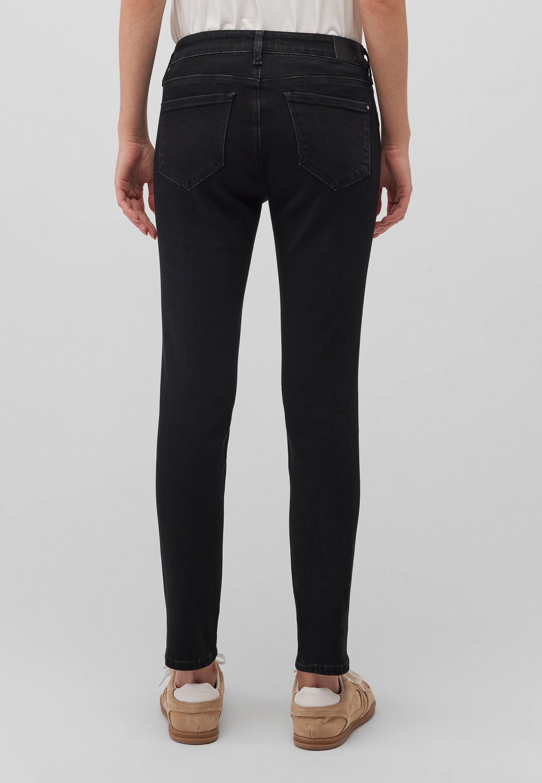 ADA | Tapered Boyfriend, Mid-Rise - Image 4