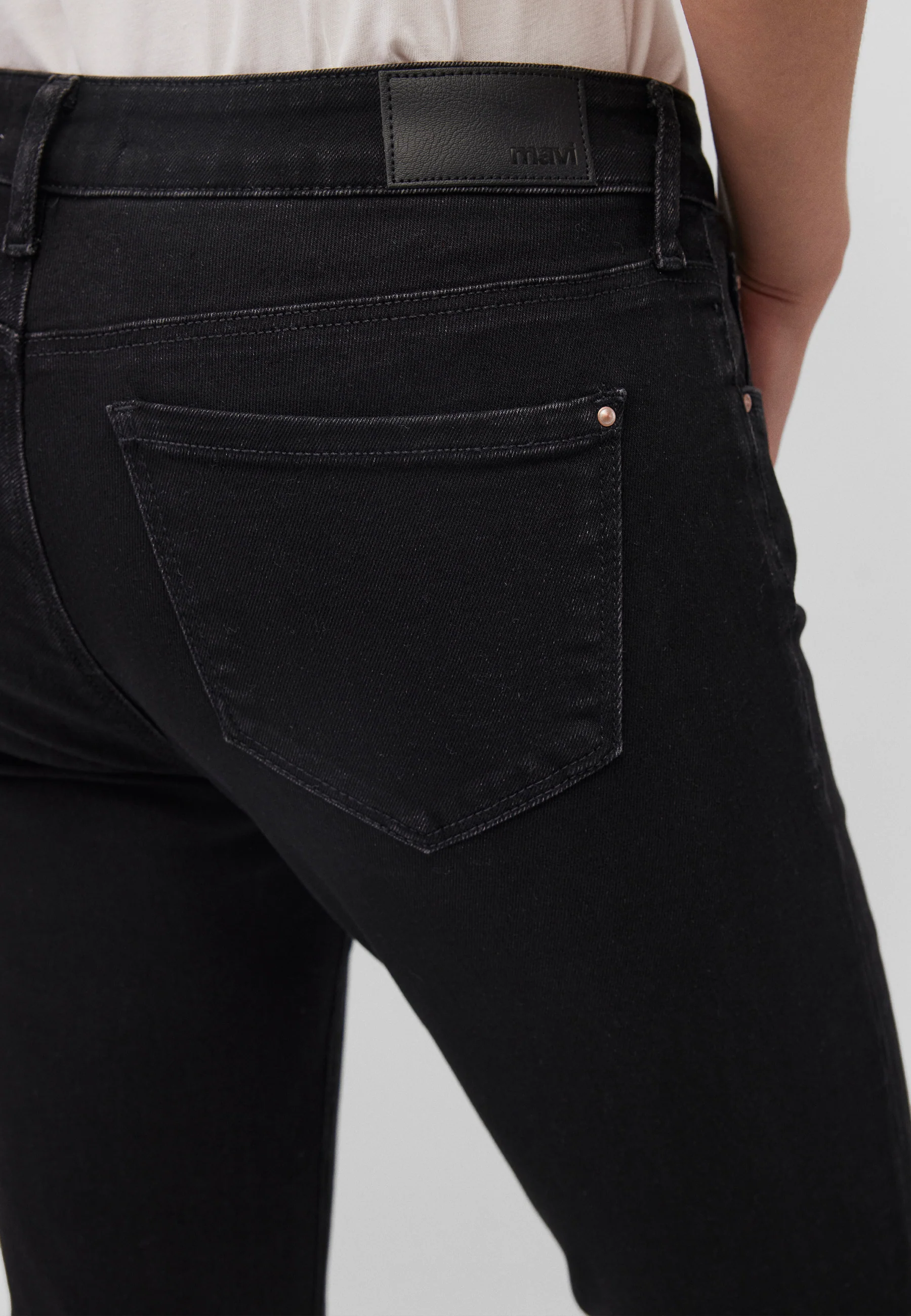 ADA | Tapered Boyfriend, Mid-Rise - Image 6