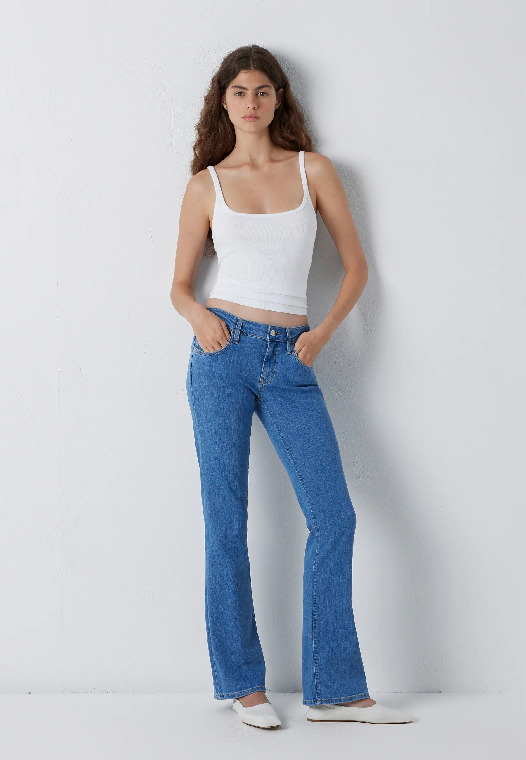 BELLA MID-RISE | Mid-Rise, Slim Bootcut