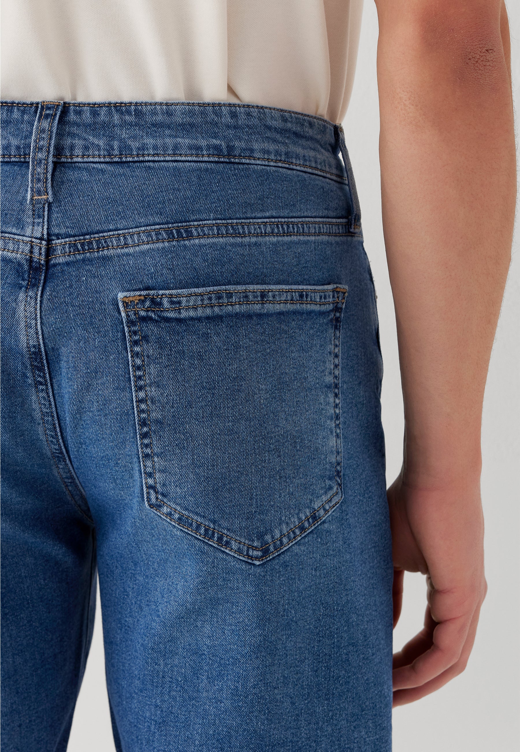BRIAN | Slim Fit Shorts - Image 7