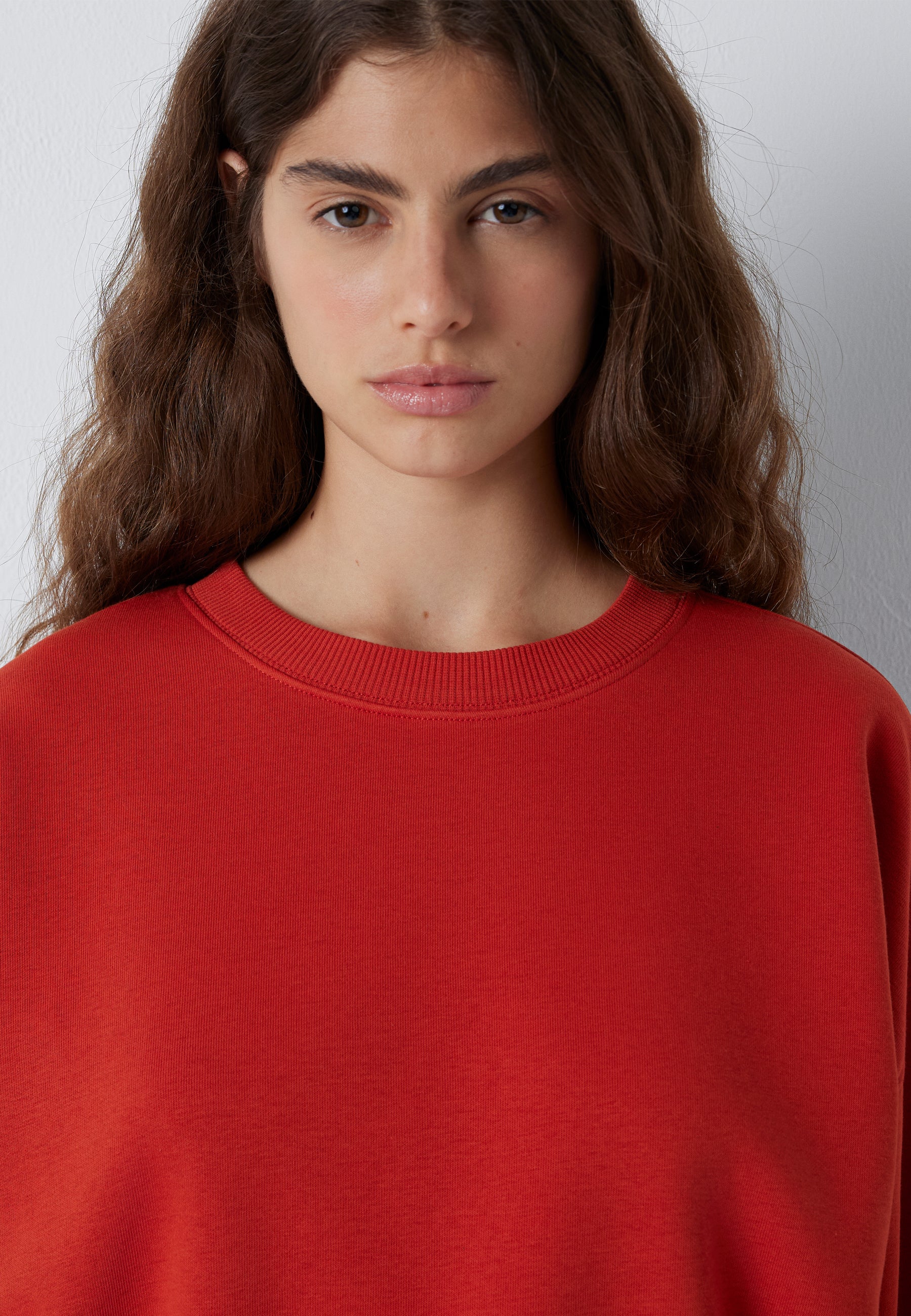 CREW NECK SWEATSHIRT | Sweatshirt mit kleiner Stickerei - Image 6