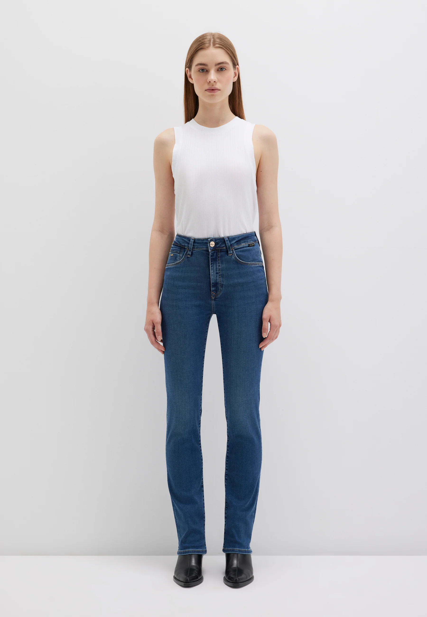 KENDRA | Mid-Rise, Straight Leg - Image 4