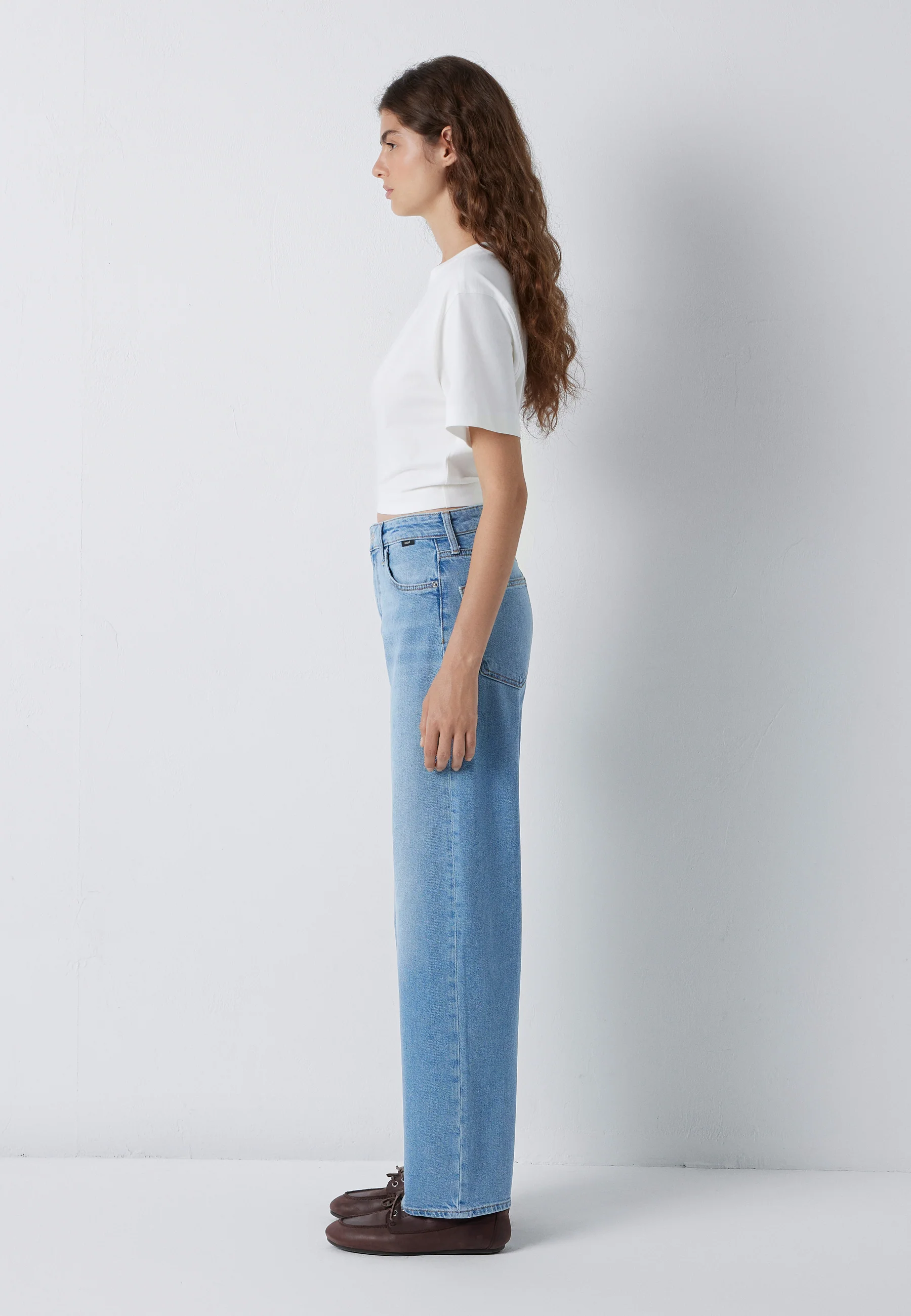 LEILA | High-Rise, Baggy Jeans - Image 4
