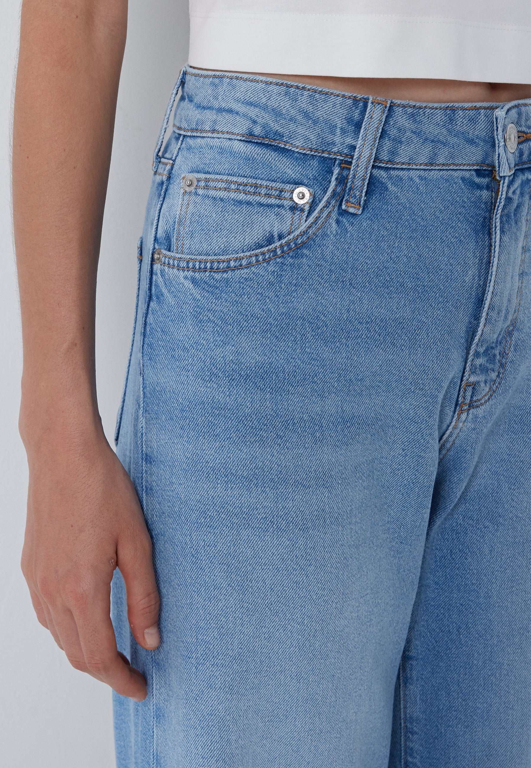 LEILA | High-Rise, Baggy Jeans - Image 6