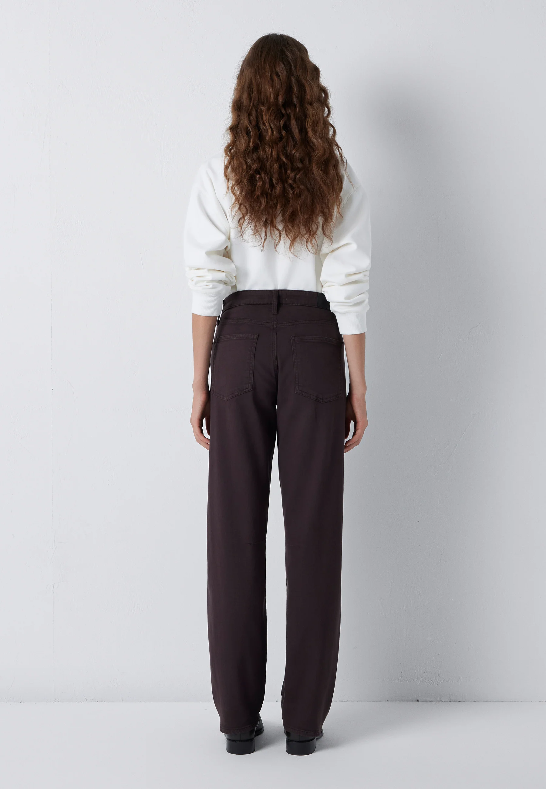LEILA W/CUT | High-Rise, Baggy Jeans - Image 5
