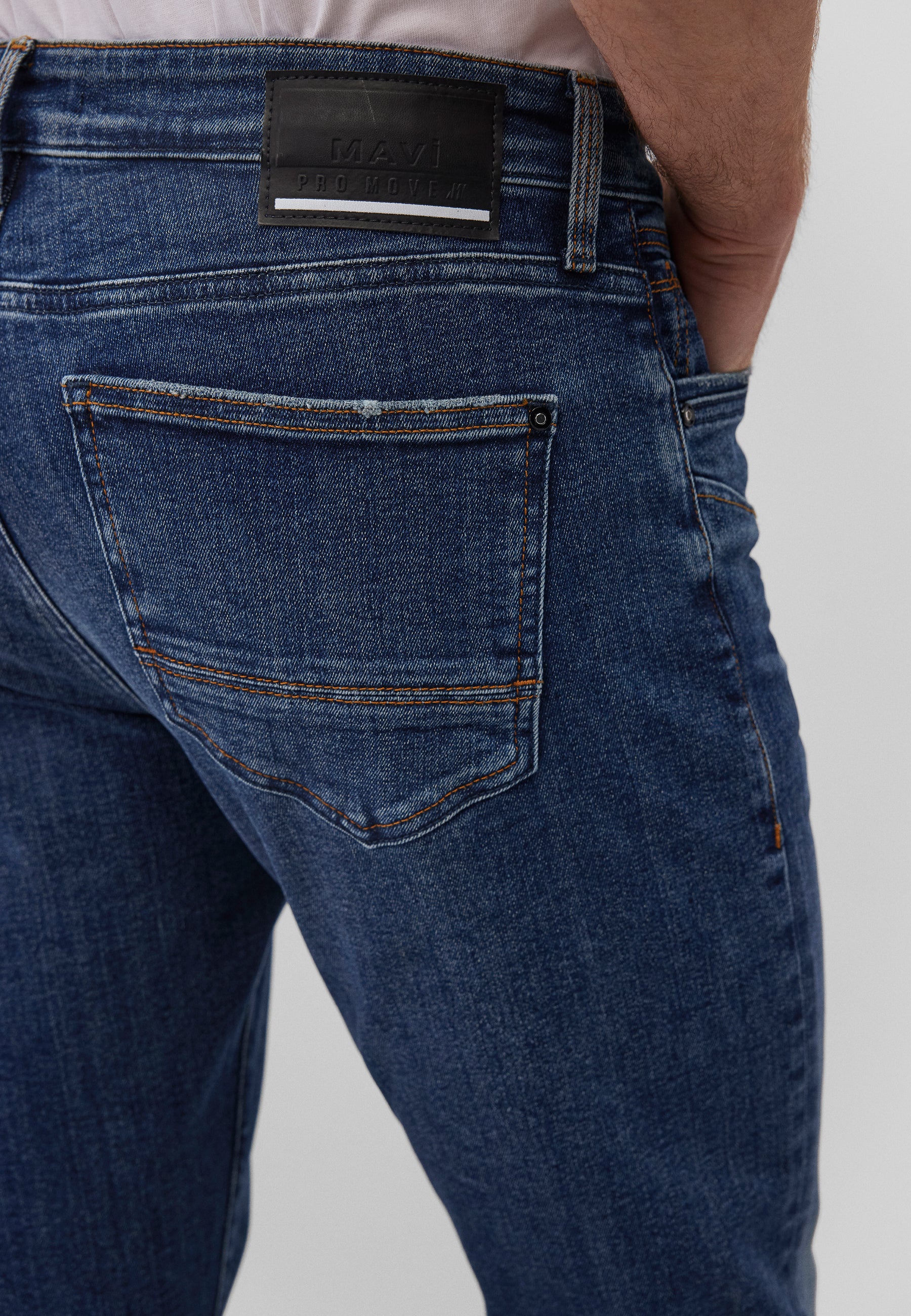 MARCUS | Slim Straight Leg, Zip Fly - Image 6