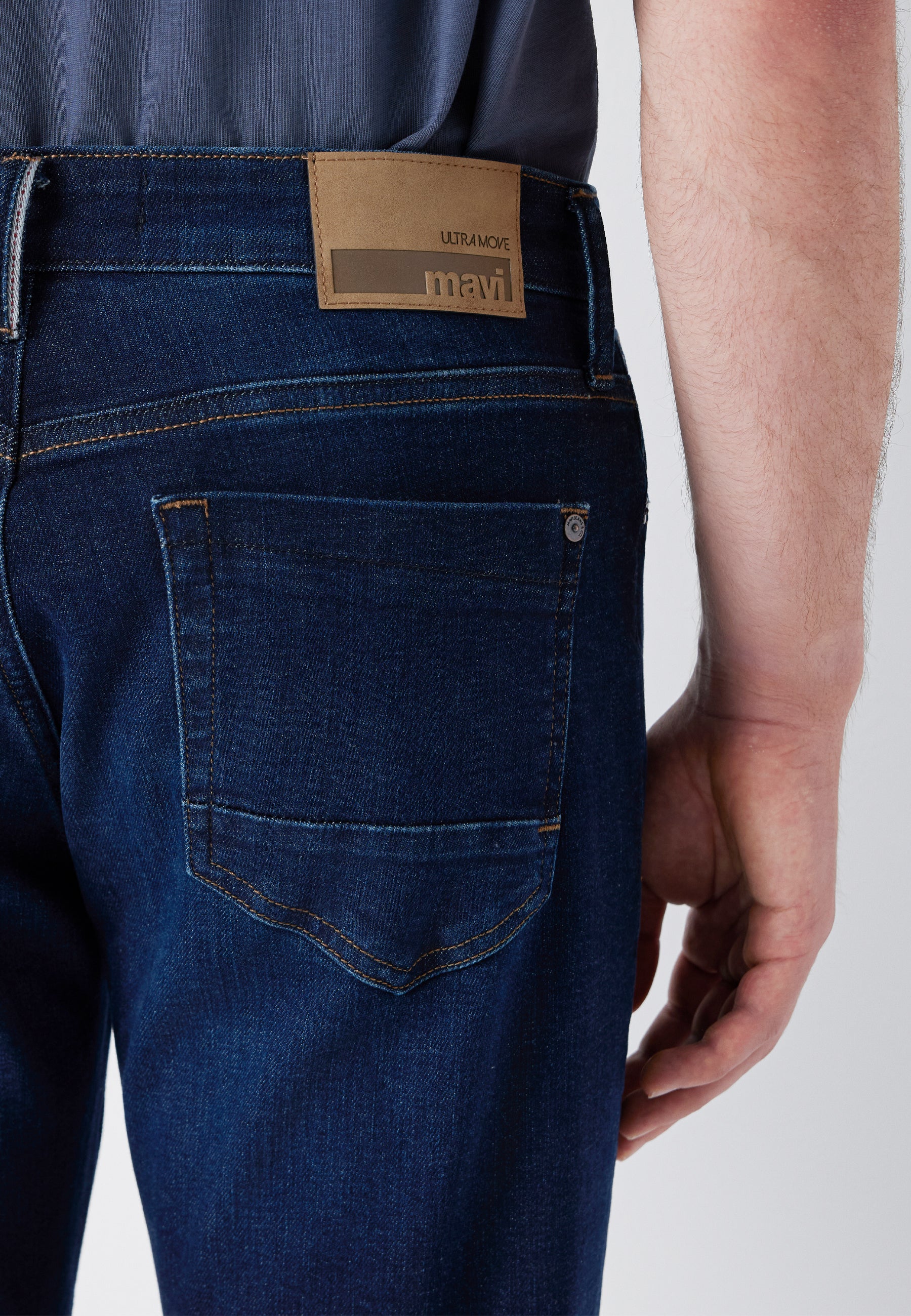 MARTIN | Straight Leg - Image 7