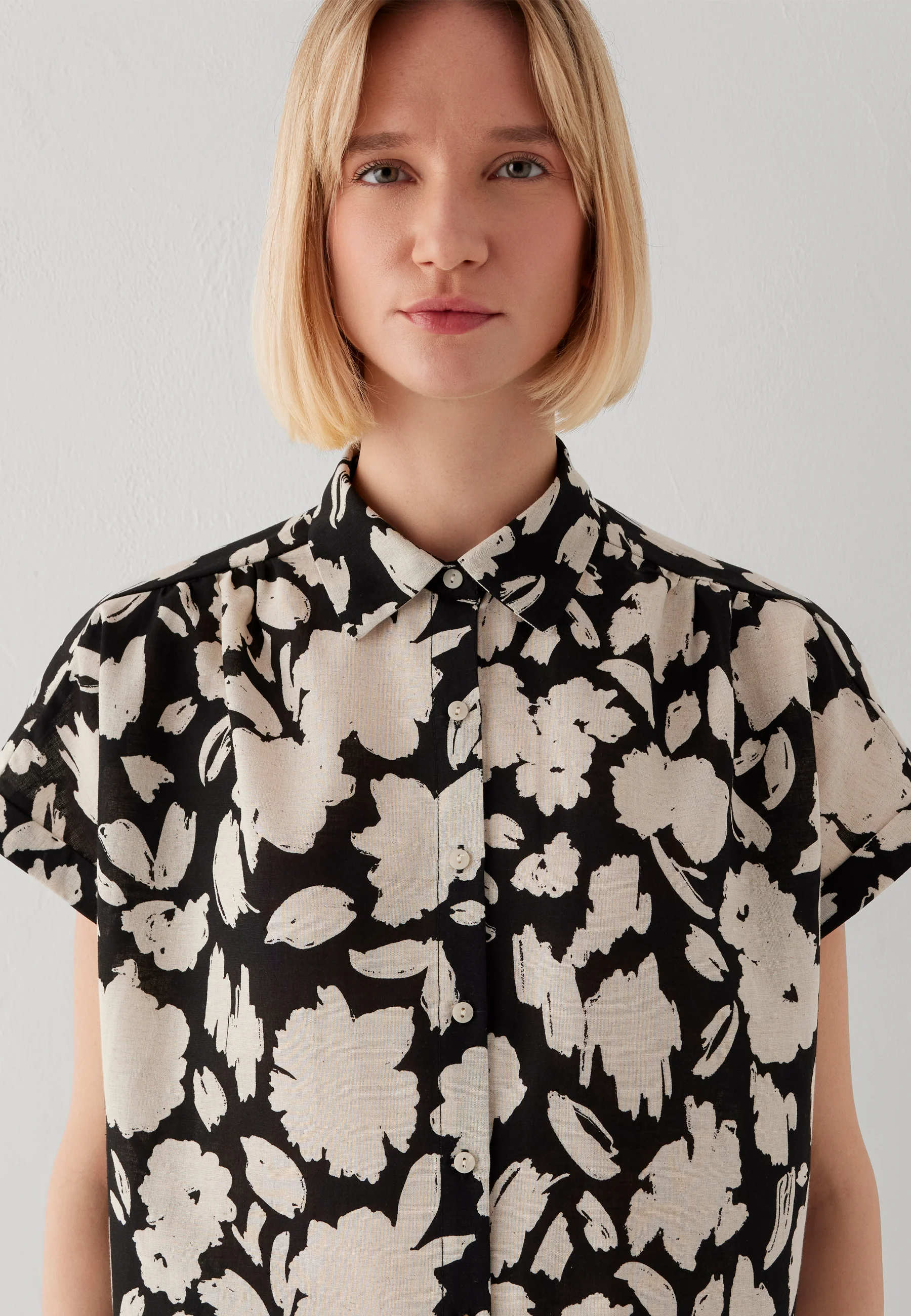 SHORT SLEEVE WOVEN SHIRT | Kurzarm Bluse - Image 6