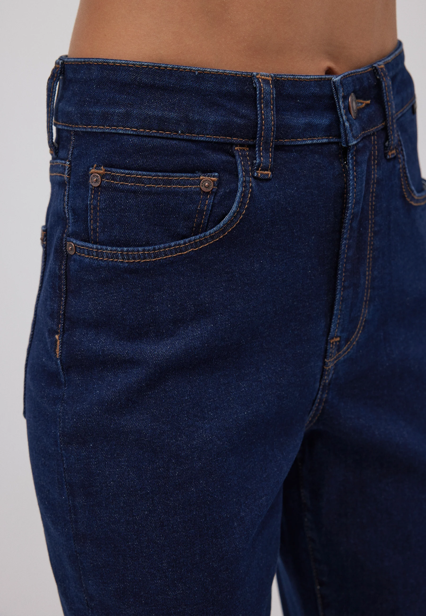 STAR | Iconic High-Rise, Mom Jeans - Image 3