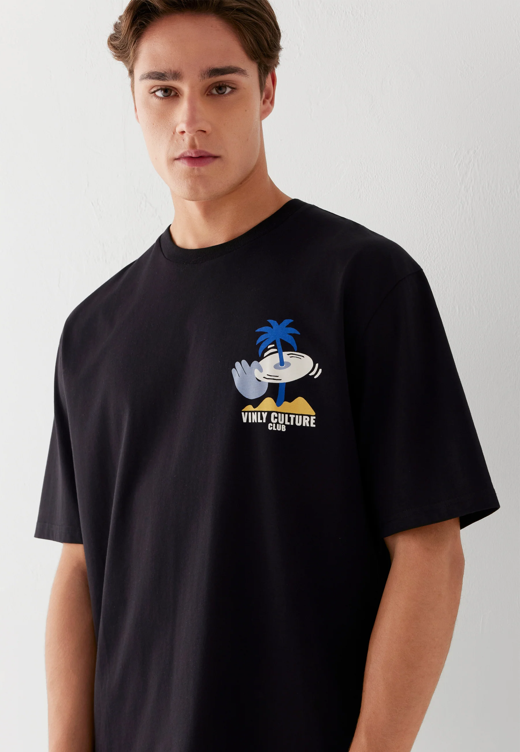 VINLY CULTURE CLUB TEE | T-Shirt mit Backprint