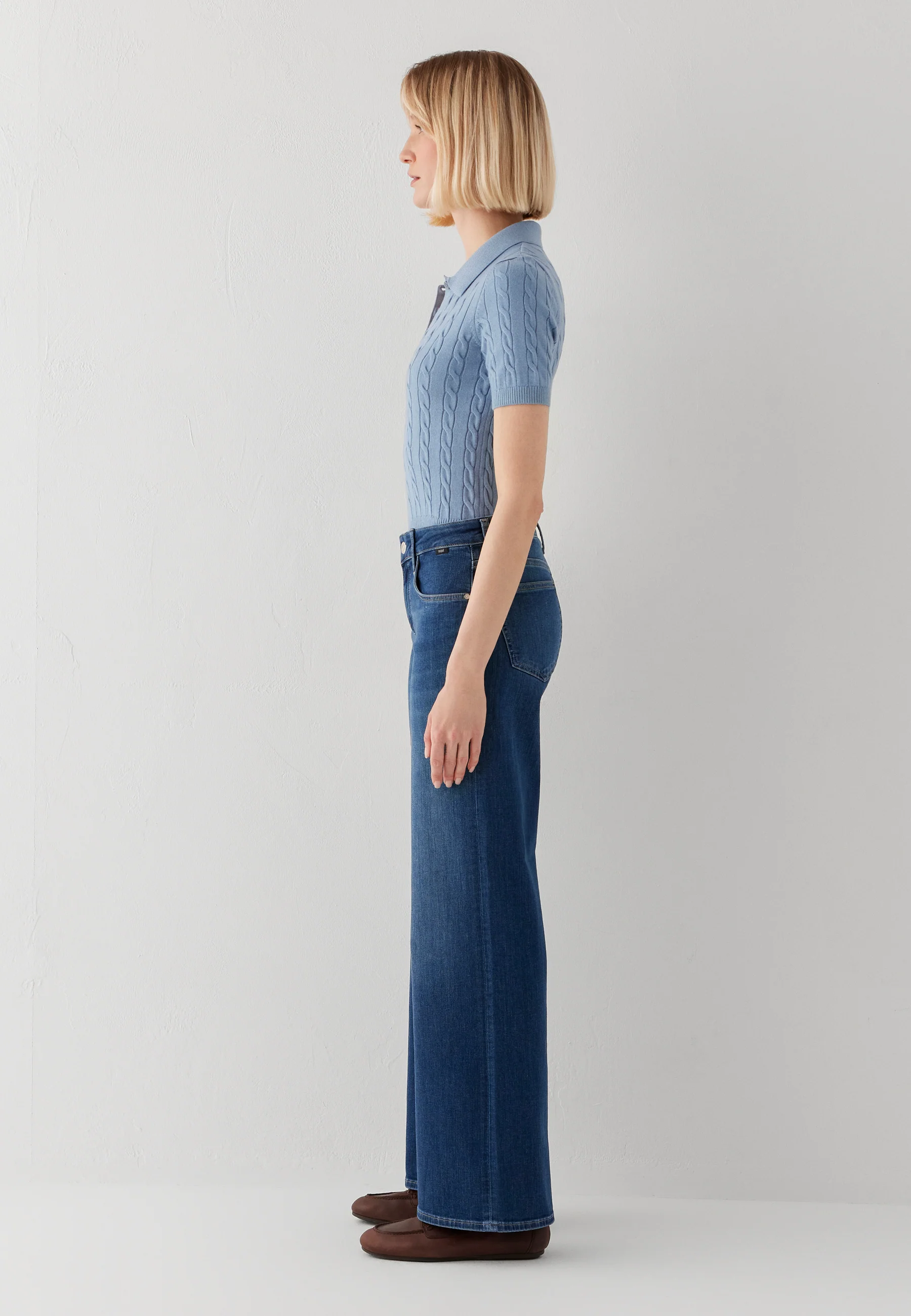 VIVECA | Mid-Rise, Slim Wide Leg - Image 4